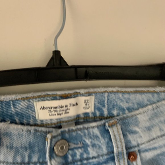 Abercrombie & Fitch Light Blue Straight Leg Jeans - Picture 5 of 10